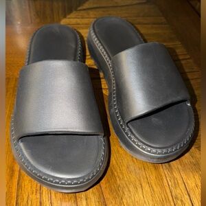 Women’s Black Slide Sandals size 9 never worn